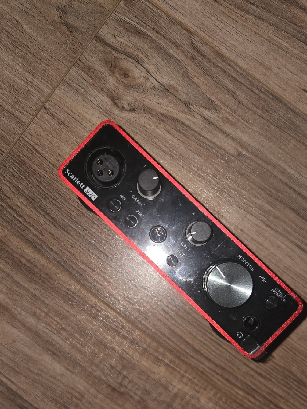 Scarlett Solo USB Audio Interface - Red and Black Front Panel